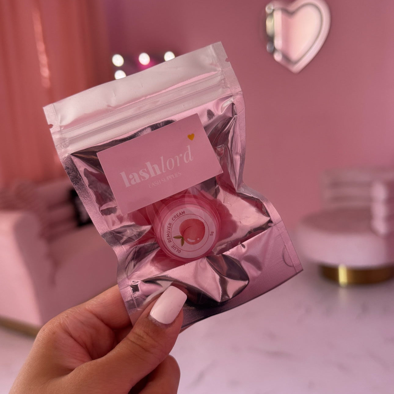 Eyelash Remover
